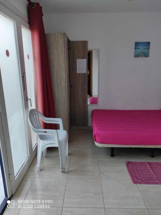 Alojamiento Playa Centro Corralejo 17 Экстерьер фото